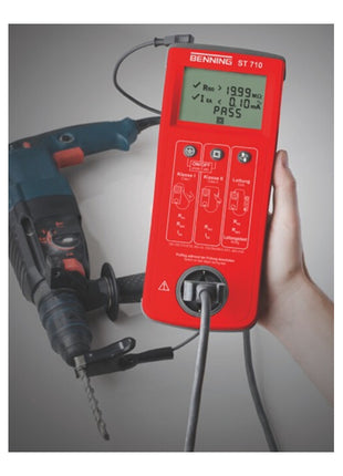 Probador de dispositivos BENNING ST 710 2500 artículos de prueba/con dispositivo de prueba/cable de prueba (4000828883)