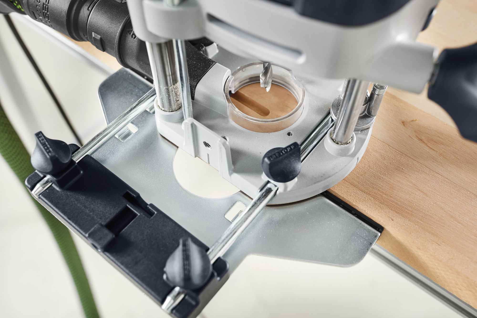 Festool SA OF 1000 Seitenanschlag 489427 fuer OF 900 OF 1000 OF 1010 OF 1010 R KF 1 - toolbrothers