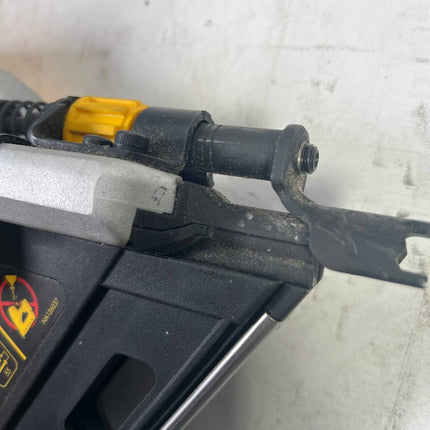 DeWalt DCN 692 N 18 V Akku Streifennagler buerstenlos 9 mm 2 Stufen Reparaturgeraet 3 - toolbrothers