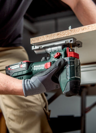 Metabo ST 18 L 90 Akku Stichsäge 18 V 90 mm + 2x Akku 2,0 Ah + Ladegerät + Metabox