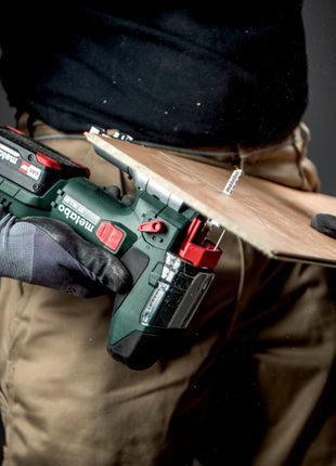 Metabo ST 18 L 90 Akku Stichsäge 18 V 90 mm + 2x LiHD Akku 4,0 Ah + Ladegerät + Metabox