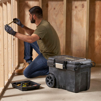 Cassetta di montaggio Stanley ( 8002733296 ) mobile W610xP420xH400 mm manico telescopico allungabile