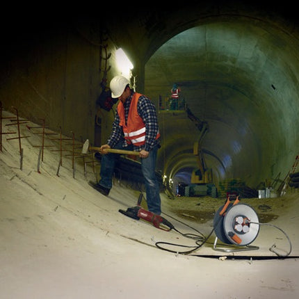 Brennenstuhl Kabeltrommel professionalLINE SteelCore ( 8000809075 ) 40 m Gummi 3 x 1,5 mm² Stahlblech isoliert IP44