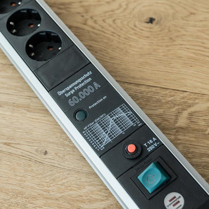 Brennenstuhl Steckdosenleiste Premium-Protect-Line ( 8001484635 ) 16 A 230 V schwarz/silber 3 m PVC 1,5 mm²