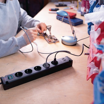 Brennenstuhl Bremounta, ciabatta ( 8000594293 ) Cavo a 5 vie l.3m con protezione per i bambini