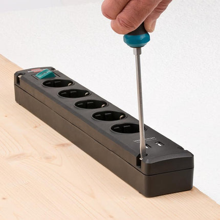 Brennenstuhl Bremounta, ciabatta ( 8000594293 ) Cavo a 5 vie l.3m con protezione per i bambini