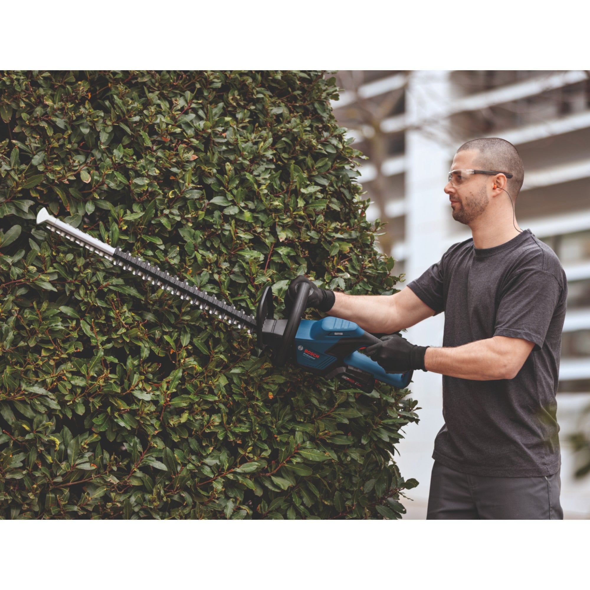 Bosch GHE 18V 50 Professional Akku Heckenschere 18 V 50 cm Brushless 2x ProCORE Akku 5 5 Ah Ladegeraet 4 - toolbrothers