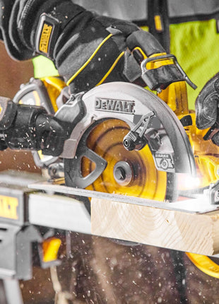 DeWalt DCS 573 X1T Akku Handkreissaege 18 V 190 x 30 mm Brushless 1x Akku 9 0 Ah Ladegeraet TSTAK 4 - toolbrothers