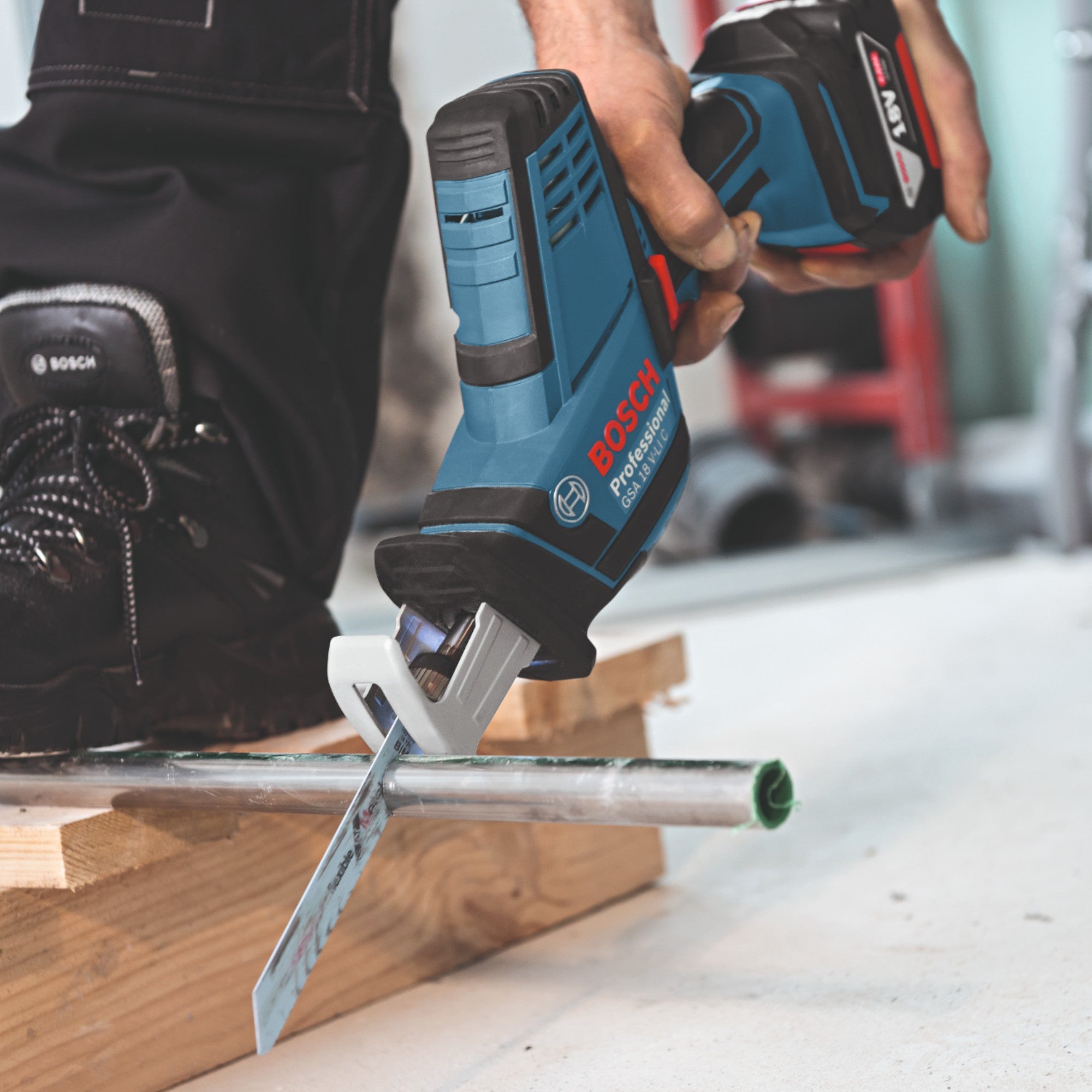 Bosch GSA 18V LI C Professional Akku Reciprosaege Saebelsaege 18 V 1x Akku 4 0 Ah ohne Ladegeraet 4 - toolbrothers