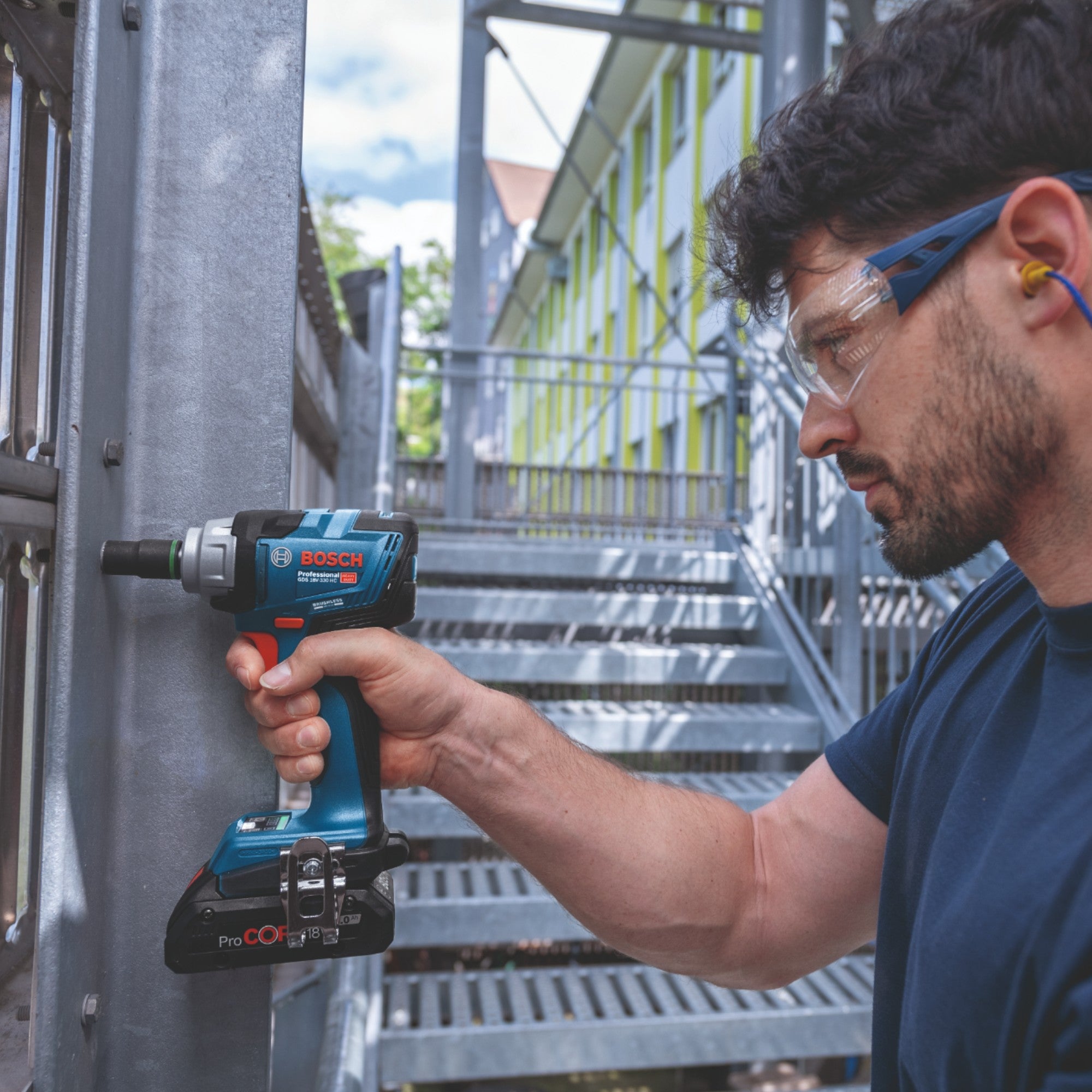Bosch GDS 18V 330 HC Professional Akku Schlagschrauber 18 V 330 Nm 1 2 Brushless 06019L5000 Solo ohne Akku ohne Ladegeraet 1 - toolbrothers