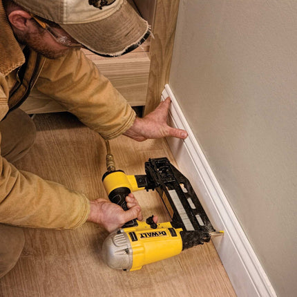 DeWalt DPN 1664 PP Druckluft Stauchkopfnagler 18 64 mm Koffer 2 - toolbrothers