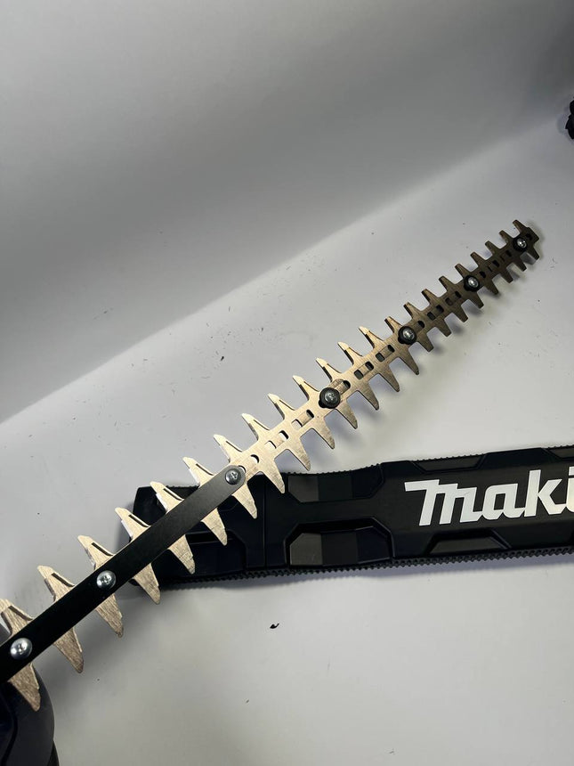 Makita DUH 607 Z Akku Heckenschere 18 V 60 cm Solo ohne Akku ohne Ladegeraet Leicht Gebraucht 1 - toolbrothers