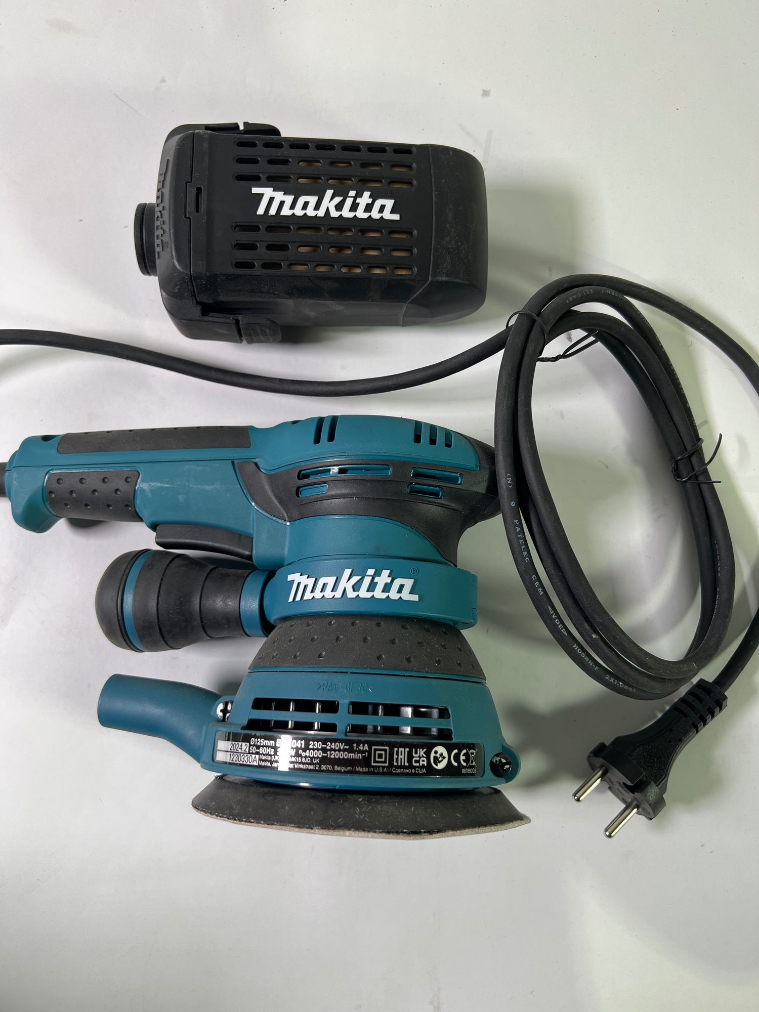 Makita BO 5041 Exzenterschleifer Schleifmaschine 300 W 125 mm Solo Leicht Gebraucht 2 - toolbrothers
