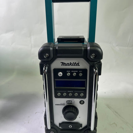 Makita DMR 110 N Akku Baustellenradio 12 V 14 4 V 18 V DAB DAB FM IP64 Solo ohne Akku ohne Ladegeraet Neuwertig 1 - toolbrothers