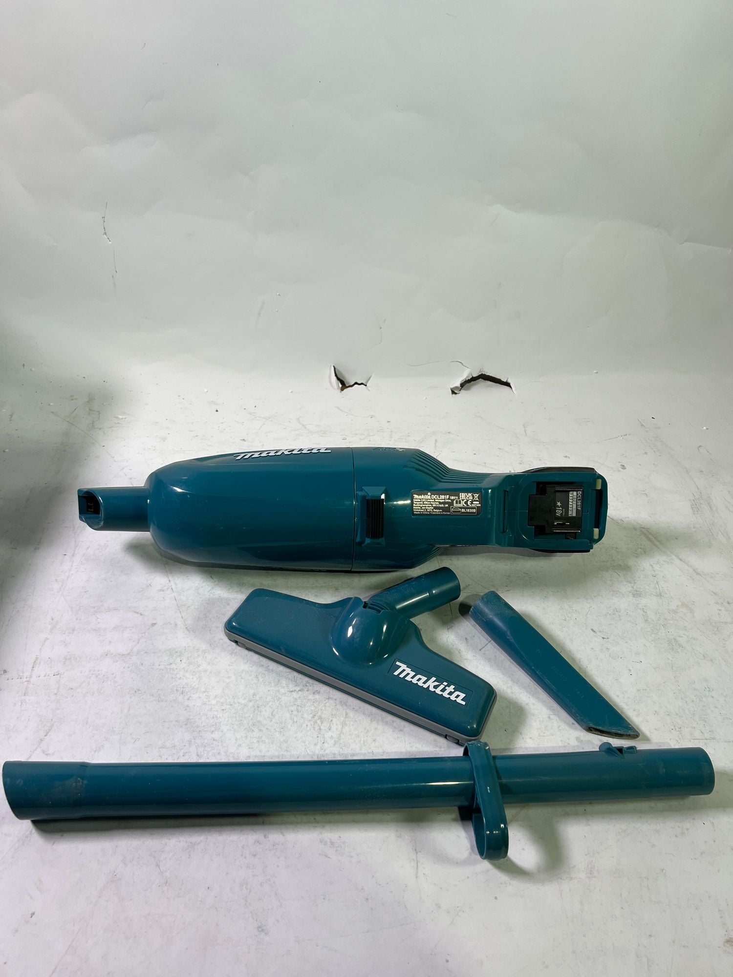 Makita DCL 281 FZ Akku Staubsauger 18 V Brushless Solo ohne Akku ohne Ladegeraet Gebraucht 0 - toolbrothers