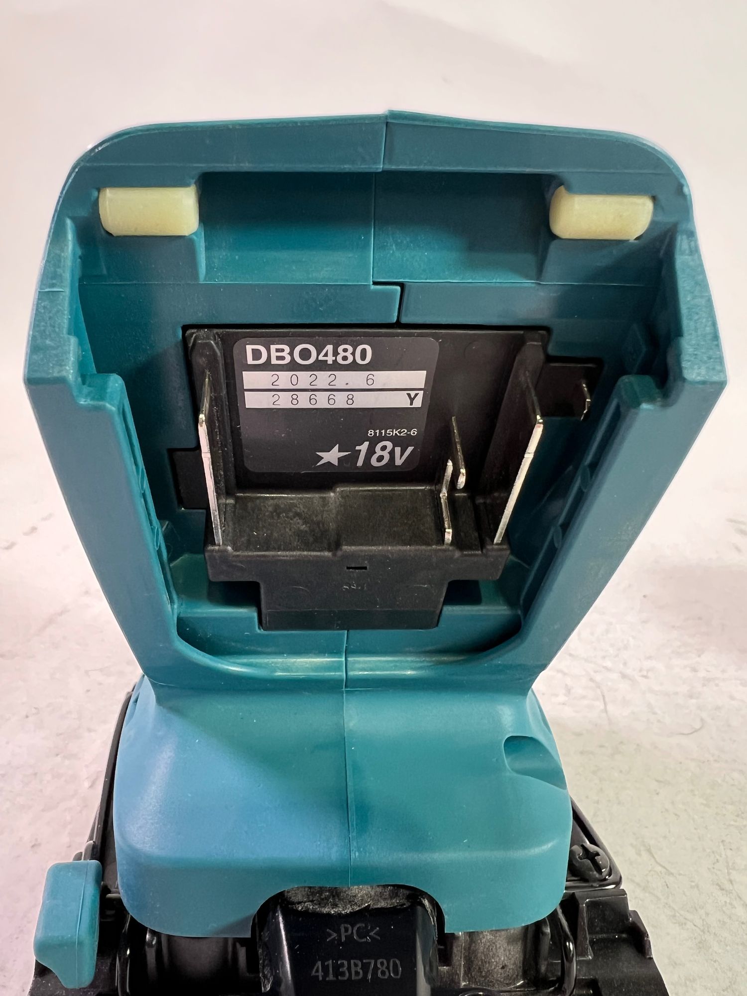 Makita DBO 480 Z Akku Schwingschleifer 18 V 112 x 102 mm Solo ohne Akku ohne Ladegeraet Reparaturgeraet 2 - toolbrothers