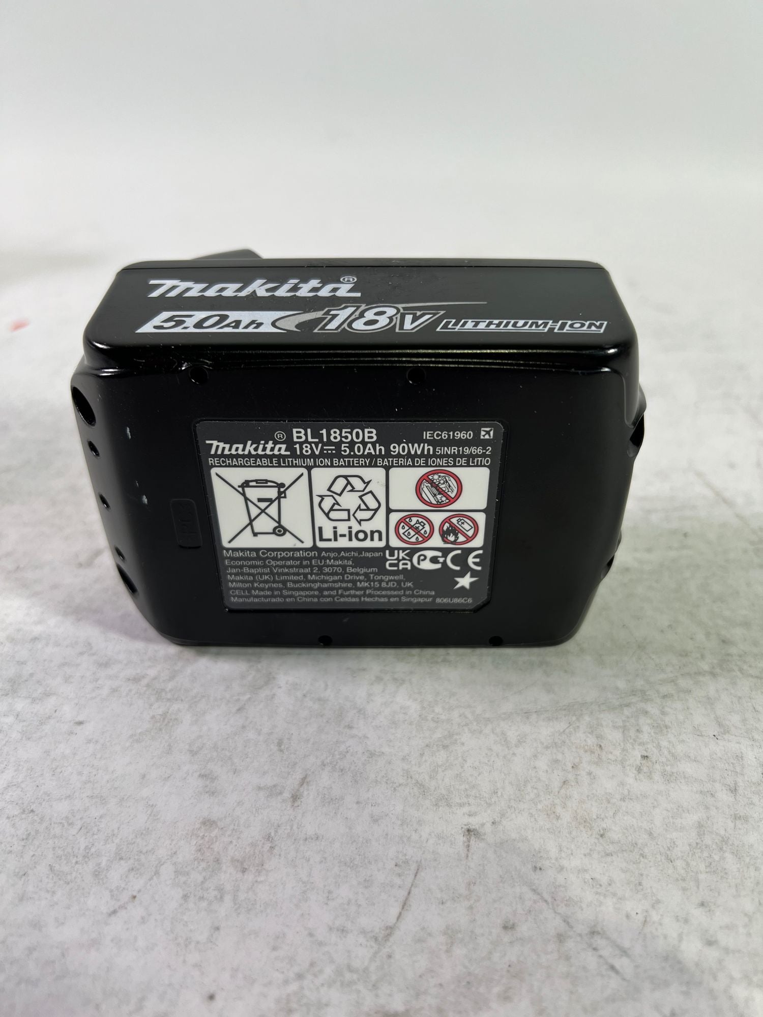 Makita BL 1850 B Li Ion Akku 18V 5 0 Ah 197280 8 632f15 1 mit LED Anzeige Nachfolger von 196672 8 Reparaturgeraet 2 - toolbrothers