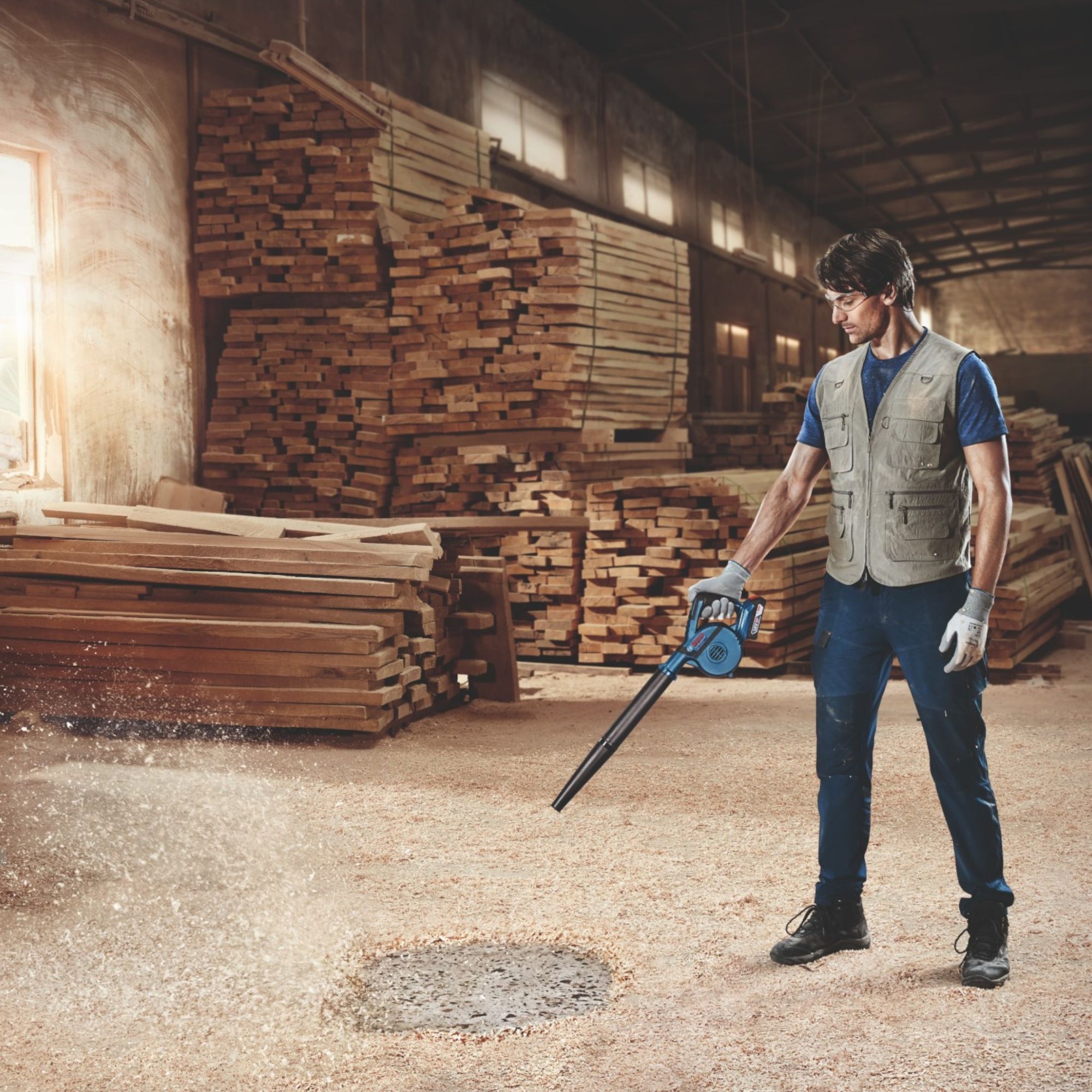 Bosch GBL 18V 120 Professional Akku Geblaese 18 V 120 m h 1x Akku 2 0 Ah Ladegeraet 4 - toolbrothers