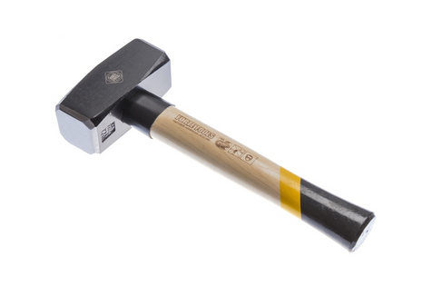 FORTE TOOLS Fäustel mit Holzgriff, 2000 g Kopfgewicht, Hammer mit Holzstiel, Premium Werkzeug, geschmiedet, doppelter Ringkeil, lackierter Kopf ( 000051151043 )