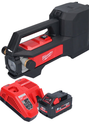 Bomba de trasvase a batería Milwaukee M18 BTP-551 18 V 1817 l/h + 1x batería 5,5 Ah + cargador