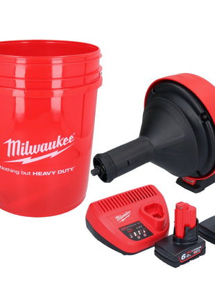 Milwaukee M12 BDC8-602C Akku Rohrreinigungsgerät 12 V + 2x Akku 6,0 Ah + Ladegerät + Spirale + Eimer